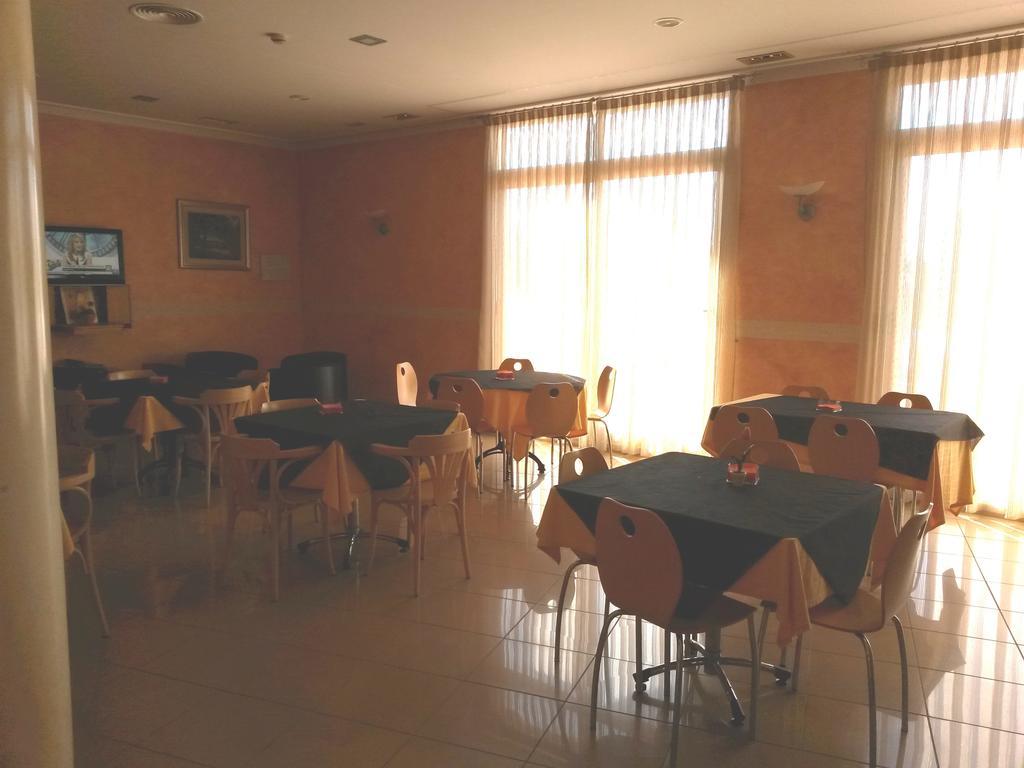 Hotel La Torre Los Montesinos Zewnętrze zdjęcie