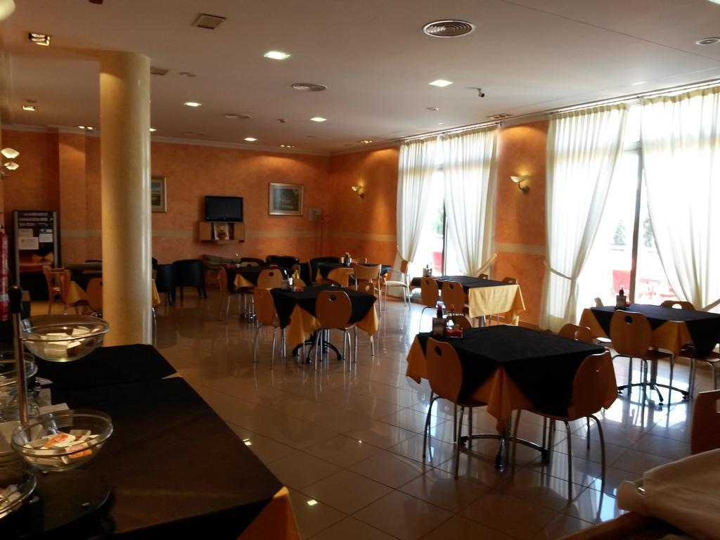 Hotel La Torre Los Montesinos Zewnętrze zdjęcie